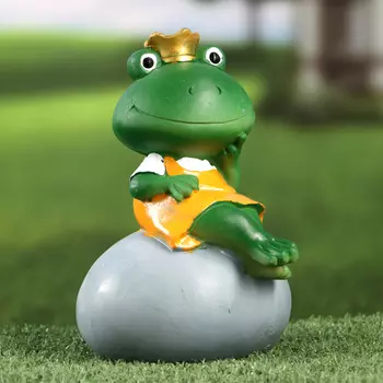 Садовая фигура "Принцесса на камушке" 9х11х17см