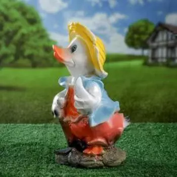 Садовая фигура "Утка с киркой" 30см