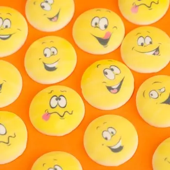 Сахарные медальоны Top decor, "Смайлики", 27 мм, набор 63 шт.