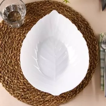 Салатник Avvir «Лист», 1,8 л, 28228,5 см, стеклокерамика, цвет белый