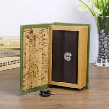 Сейф-книга дерево "Прогулка" 17х11х5 см