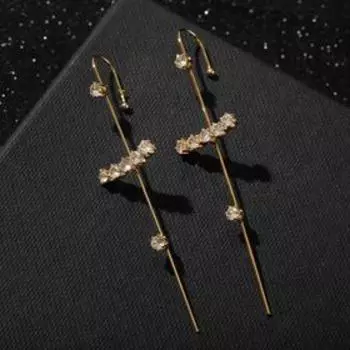 Серьга «Кафф» булавка, стразы, цвет белый в золоте