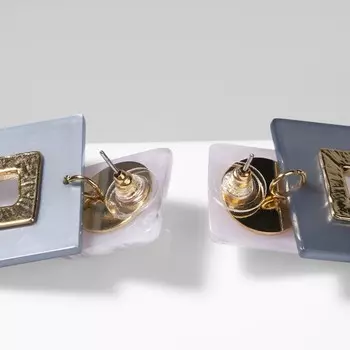 Серьги акриловые «Квадро», цвет бело-голубой в золоте