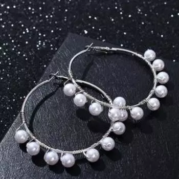 Серьги-кольца "Жемчужная кармелита" танго, цвет белый в серебре, d=5.5