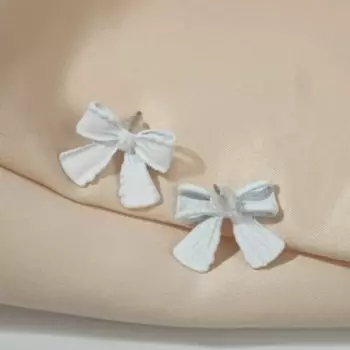 Серьги металл "Бантики" лента, цвет белый