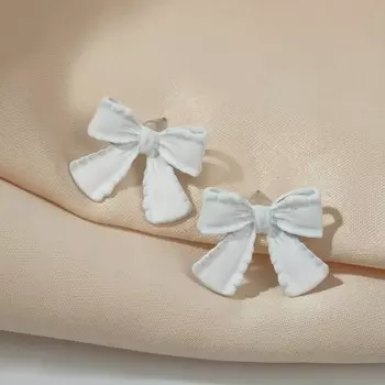 Серьги металл "Бантики" лента, цвет белый