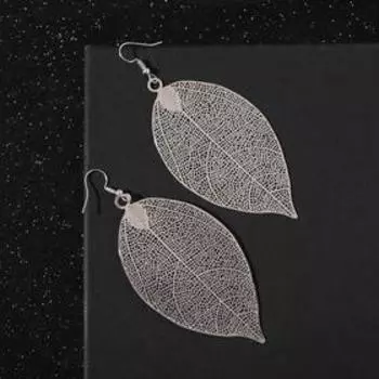 Серьги металл «Лист липы», цвет серебро