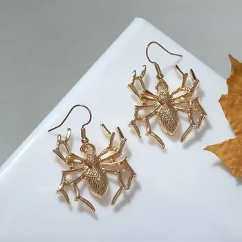 Серьги металл «Паук» в паутине, цвет золото