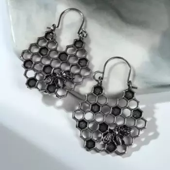 Серьги металл "Соты" пчёлы, цвет серебро