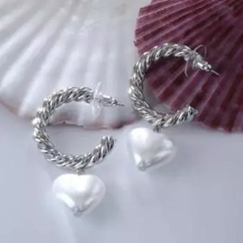 Серьги с жемчугом "Богиня" сердце, цвет белый в серебре