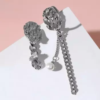 Серьги с жемчугом "Лист" мятый, цвет белый в серебре