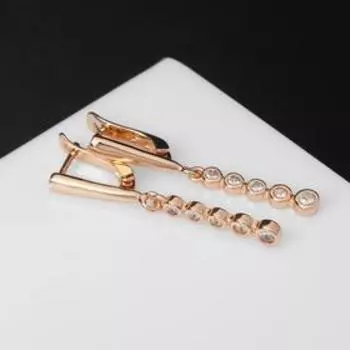 Серьги со стразами "Дорожка" увеличение, цвет белый в золоте, 3,5 см