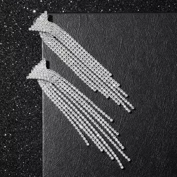 Серьги висячие со стразами «Водопад» бантик, цвет белый в серебре,10 см