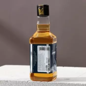 Шампунь для волос во флаконе виски «Защитнику», 250 мл, аромат мужской парфюм