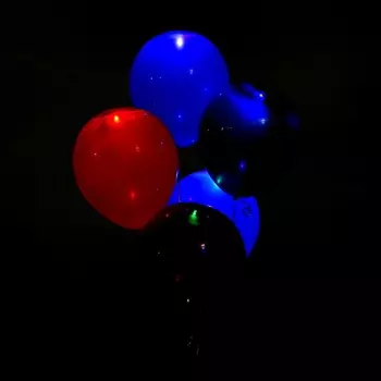 Воздушные шары латексные 12" «Шар с диодом», 5 шт., со светодиодом