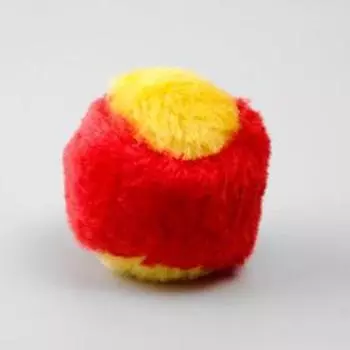 Шарик меховой для кошек, жёлтый/красный