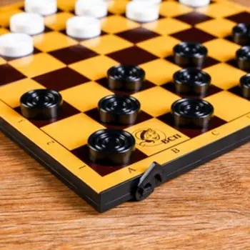 Шашки, настольная игра «Северные», с доской 3030 см