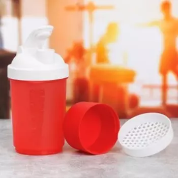 Шейкер спортивный с чашей под протеин, 500 мл