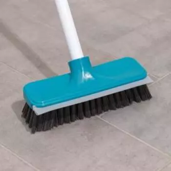 Щётка для подметания пола с водосгоном Доляна, 20895 см