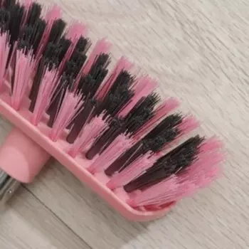 Щётка на ручке Доляна, 46135 см, белая