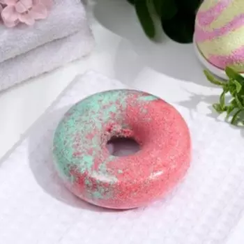 Шипучая соль для ванн Пончик, Candy baht bar, "Сахарный арбуз", 130 г