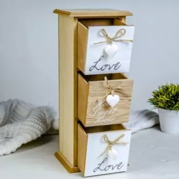 Шкатулка дерево 3 ящика "Комод с сердцами" 35х14х12 см