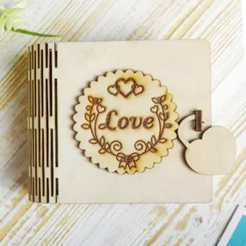 Шкатулка дерево Love12х14х6,5 см