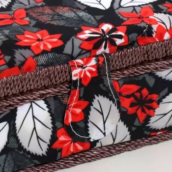 Шкатулка для рукоделия и шитья «Пуансеттия на чёрном», хранение ниток, иголок, мелочи, 18129.5 см