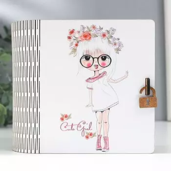 Шкатулка-книга "Девочка" 14х14 см