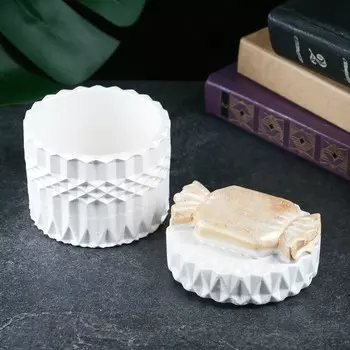 Шкатулка "Конфетница" перламутр с позолотой, 15см