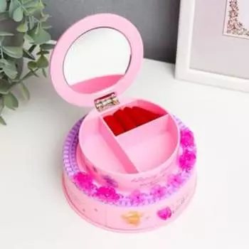 Шкатулка пластик музыкальная "Торт" 13х7,5 см