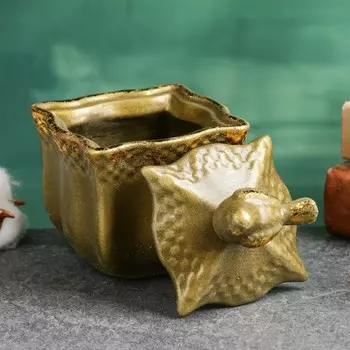 Шкатулка "Птичка на крышке" бронза с позолотой, 11х8см