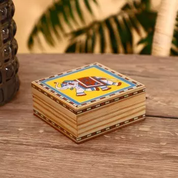 Шкатулка "Слоник" дерево 11х11 см