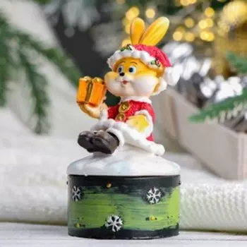 Шкатулка "Заяц в костюме с подарком" рыжий, 7х7х12см
