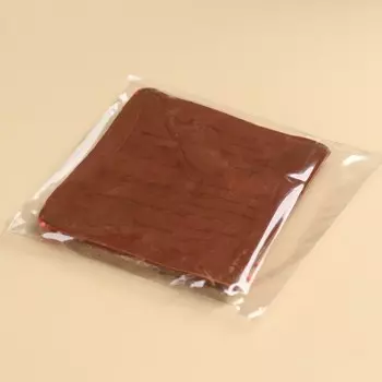 Шоколад «Это мой подарок» с мелкой разноцветной посыпкой, 50 г.