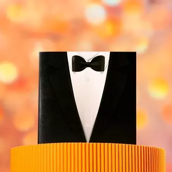 Шоколадная открытка "Костюм", 5 г