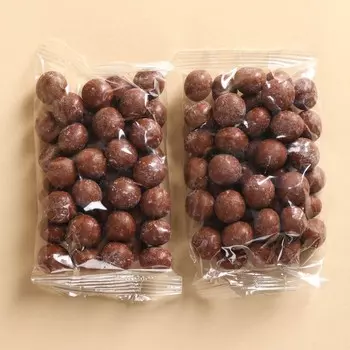 Шоколадные шарики драже «Съешь, когда» в коробке, 37 г.