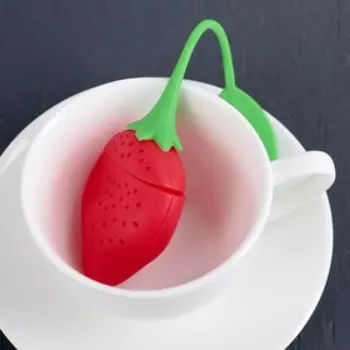 Ситечко для чая Доляна «Клубника», 519 см, красное