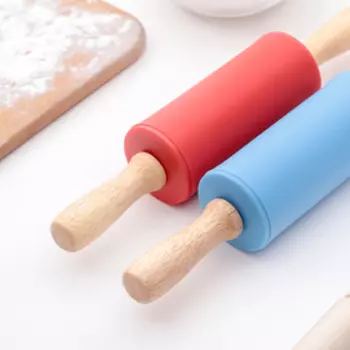 Скалка Доляна «Валенсия», 234 см, рабочая часть 10 см, красная