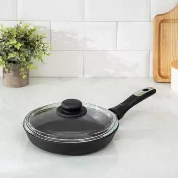 Сковорода, d=22 см, h=4 см, бакелитовая ручка, стеклянная крышка, антипригарное покрытие, цвет чёрный