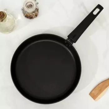 Сковорода «Дарья», d=24 см, съёмная ручка, антипригарное покрытие, цвет чёрный