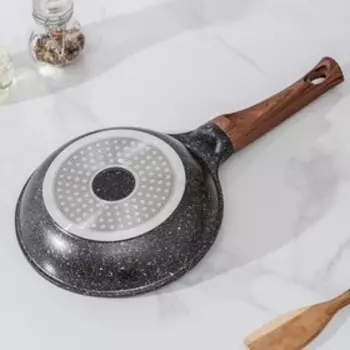 Сковорода Доляна Granit lux, d=21 см, пластиковая ручка, индукция, антипригарное покрытие, цвет тёмно-серый