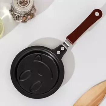 Сковорода Доляна «Улыбка», d=12 см, пластиковая ручка, антипригарное покрытие, углеродистая сталь, чёрная