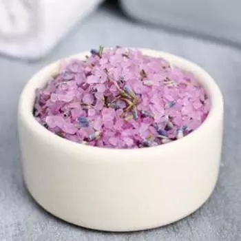 Соль для ванны с лепестками лаванды "С 8 марта!", 250 г