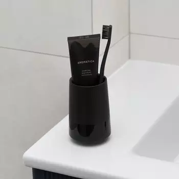 Стакан для зубных щёток Magma. Moroshka, 7,2х7,2х10,7 см, цвет чёрный