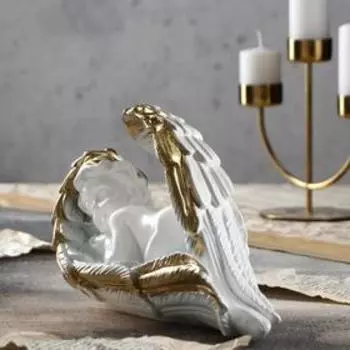 Статуэтка "Ангел в крыле", золотистый, 17 см