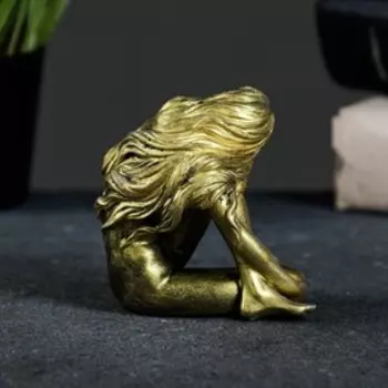 Статуэтка "Обнаженная девушка" золото, 7х7х4см