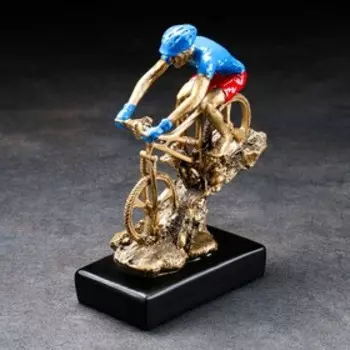Кубок наградной с фигуркой «Велоспорт», 23916 см