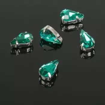 Стразы в цапах (набор 5 шт.), 610 мм, цвет изумрудный в серебре