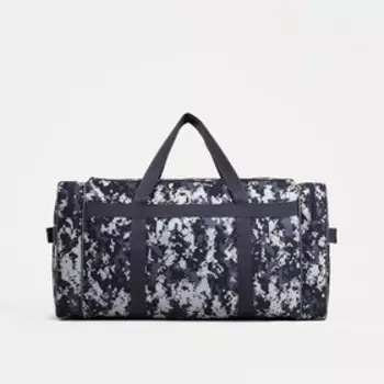 Сумка дорожная на молнии, 3 наружных кармана, длинный ремень, цвет камуфляж/серый